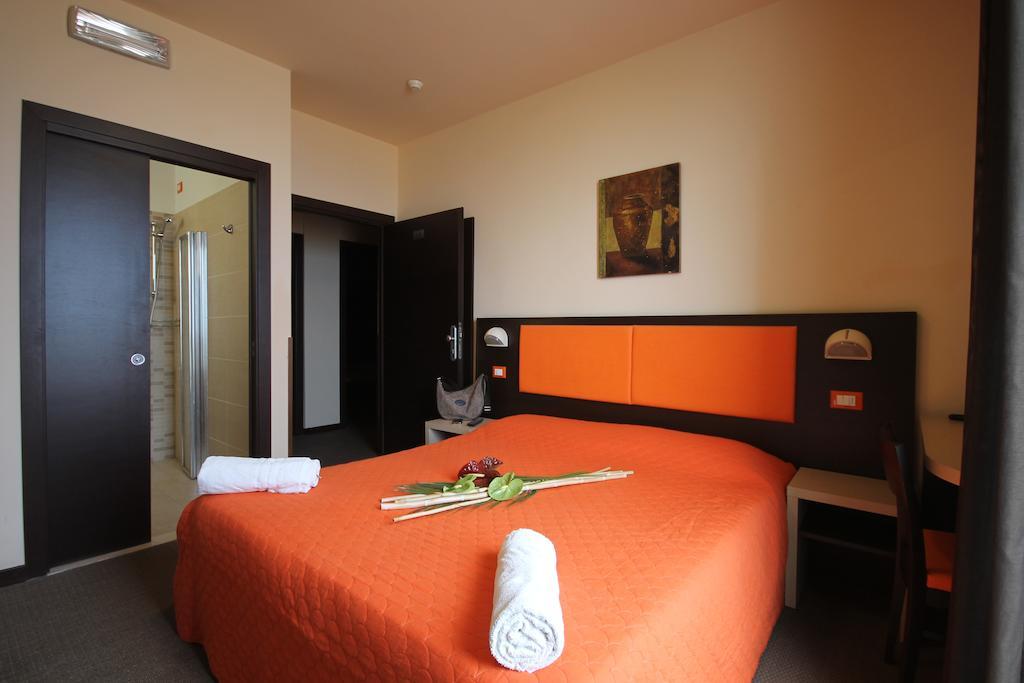 Hotel Belvedere Spiaggia Rímini Habitación foto